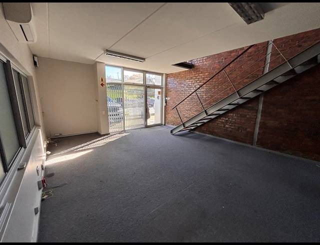 BUSINESS PROPERTY TO RENT IN NORTHGATE ISLAND